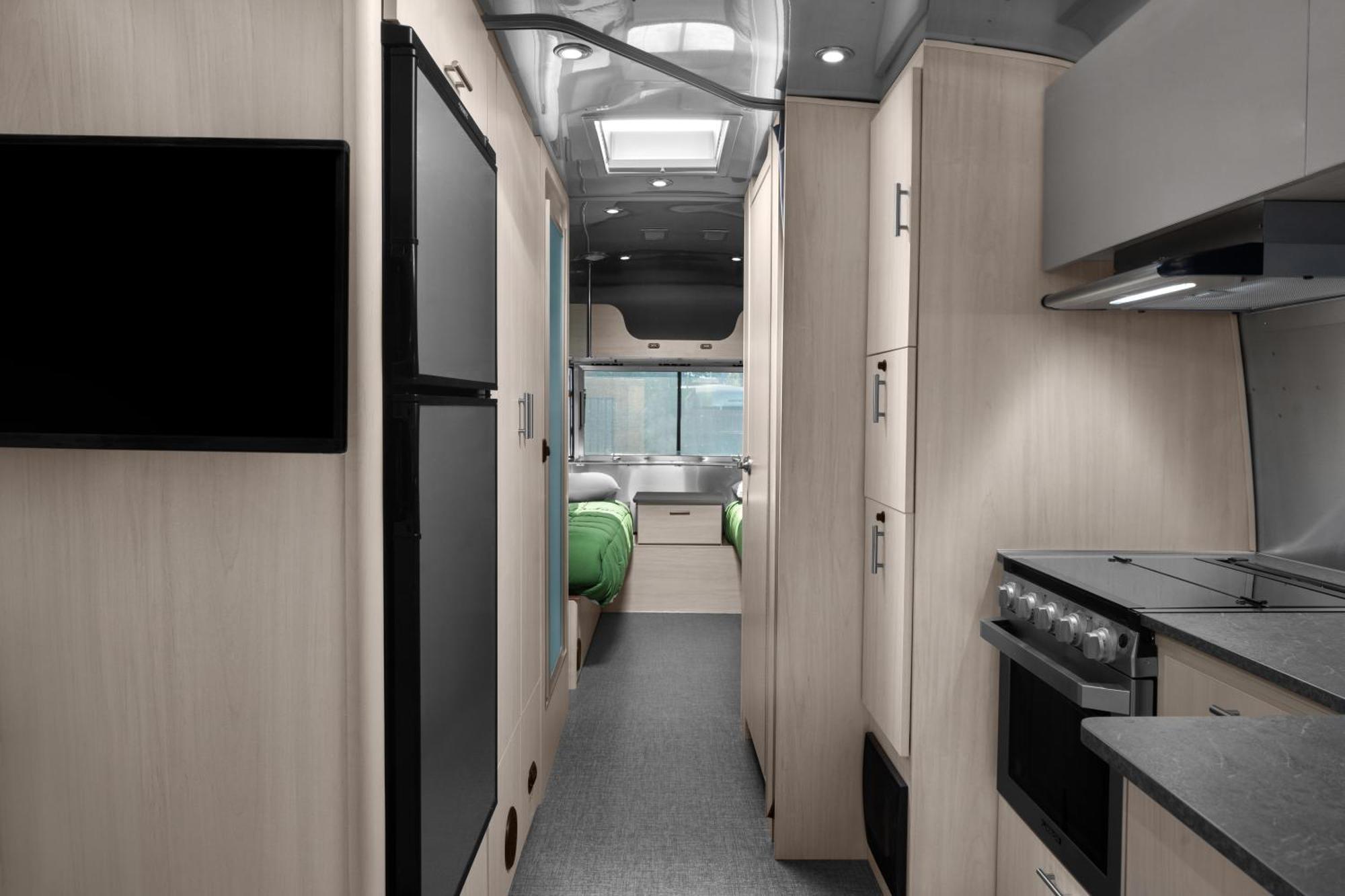 Airstream Rental w or Two Twins,1742937547:JPEG